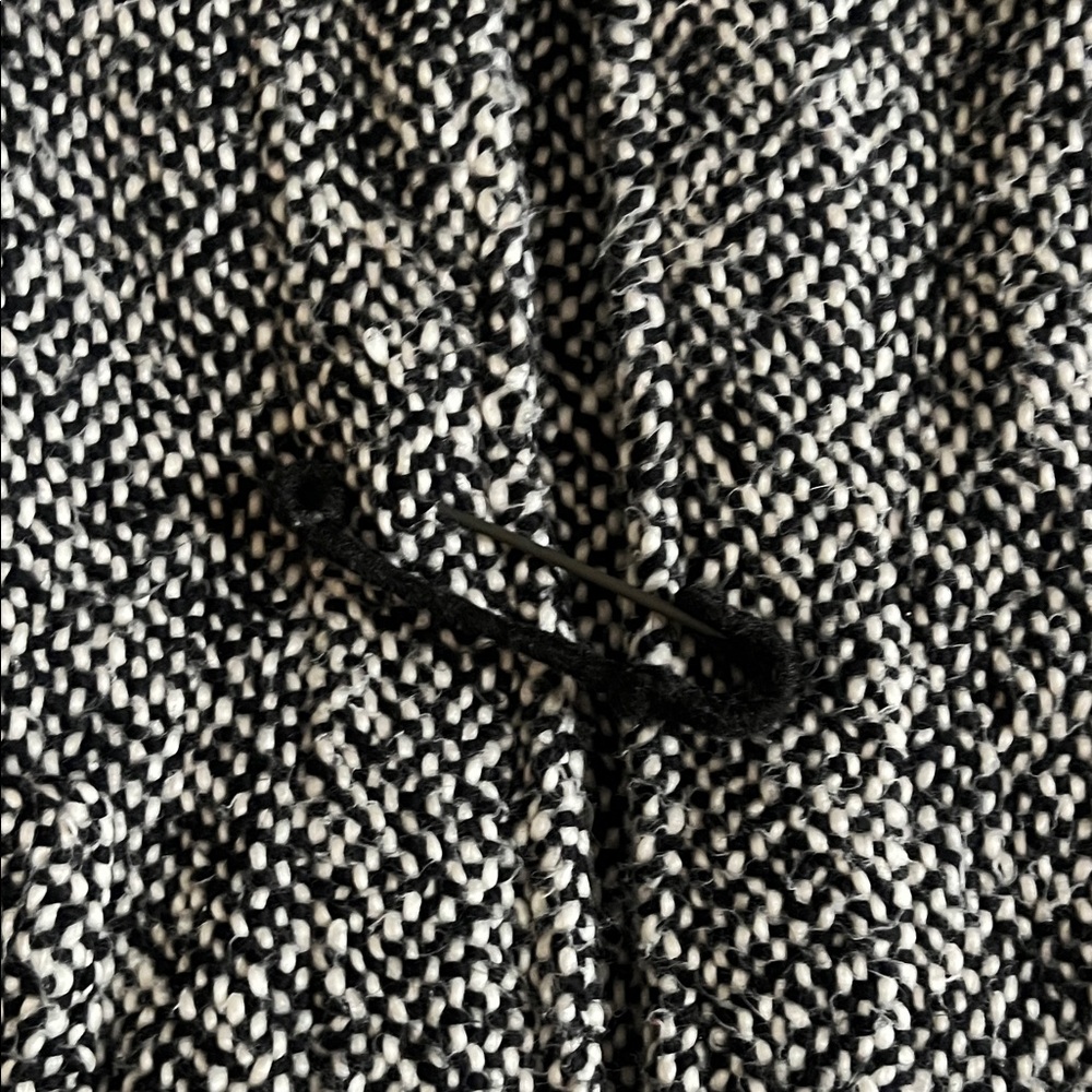 Eileen Fisher Black and White poncho - Picture 3 of 4